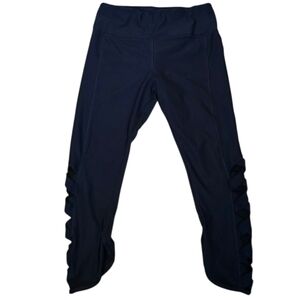 3/$15 Vogo Athletica Black Capri Leggings Size Large
